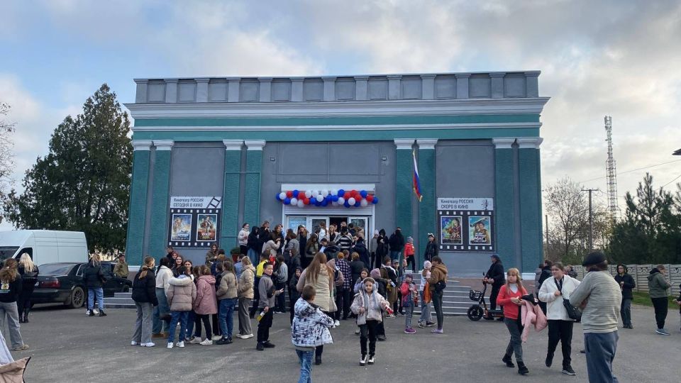 Предпоказ фильма «Яга на нашу голову» - первое большое событие в обновленном кинотеатре «Россия» Предпоказ фильма «Яга на нашу голову» - первое большое событие в обновленном кинотеатре «Россия»