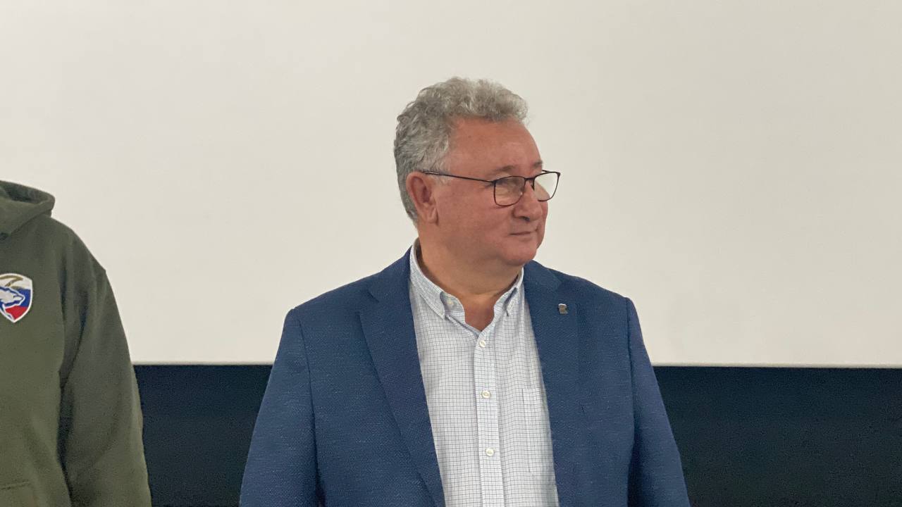 Дети Херсонской области первыми увидели новую российскую комедию-фэнтези «Яга на нашу голову» благодаря «Единой России» Дети Херсонской области первыми увидели новую российскую комедию-фэнтези «Яга на нашу голову» благодаря «Единой России»