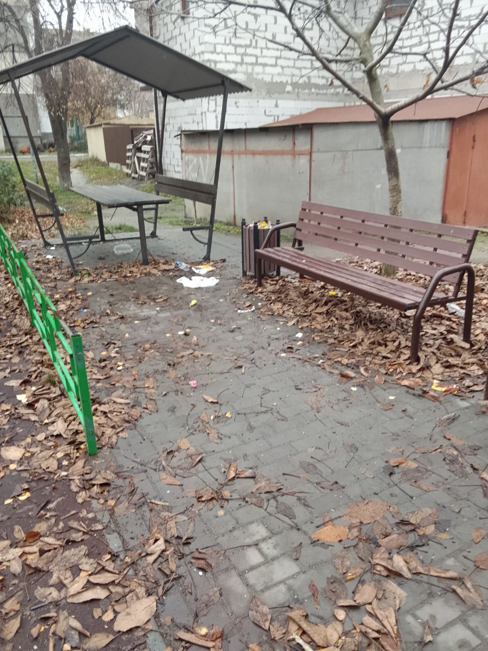 В рамках системной работы по благоустройству и созданию комфортной городской среды работники МКУ “Горжилстрой” провели работы по уборке и приведению в порядок общественных пространств В рамках системной работы по благоустройству и созданию комфортной городской среды работники МКУ “Горжилстрой” провели работы по уборке и приведению в порядок общественных пространств