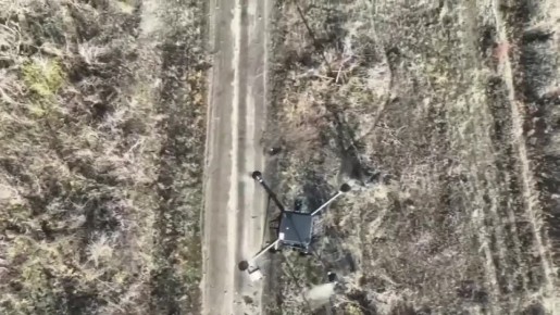 Российский дрон банкой тушёнки сбил украинский БПЛА