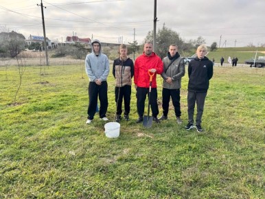 По поручению депутата Херсонской областной Думы Рустема Ниметуллаева, спортсмены Федерации греко-римской борьбы и Федерации кикбоксинга Херсонской области объединились с ветеранами СВО и студентами из Геническа для участия в...