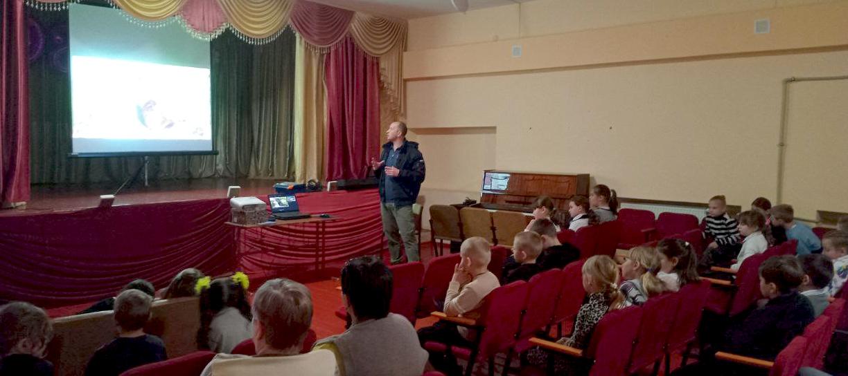 В Херсонской области школьникам рассказали о роли бобров в природе В Херсонской области школьникам рассказали о роли бобров в природе