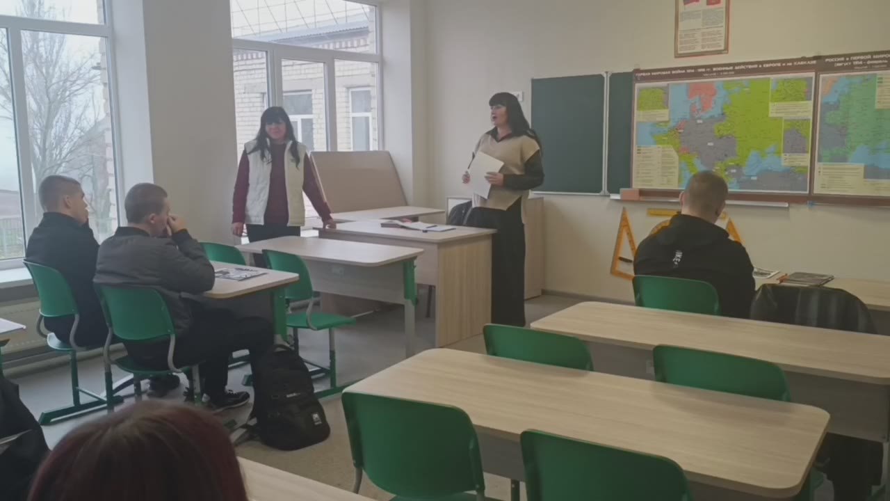 Информационный час под названием «Наркотики: путешествие туда, откуда нет возврата» и тематическая беседа «Дьявол по имени Кайф»