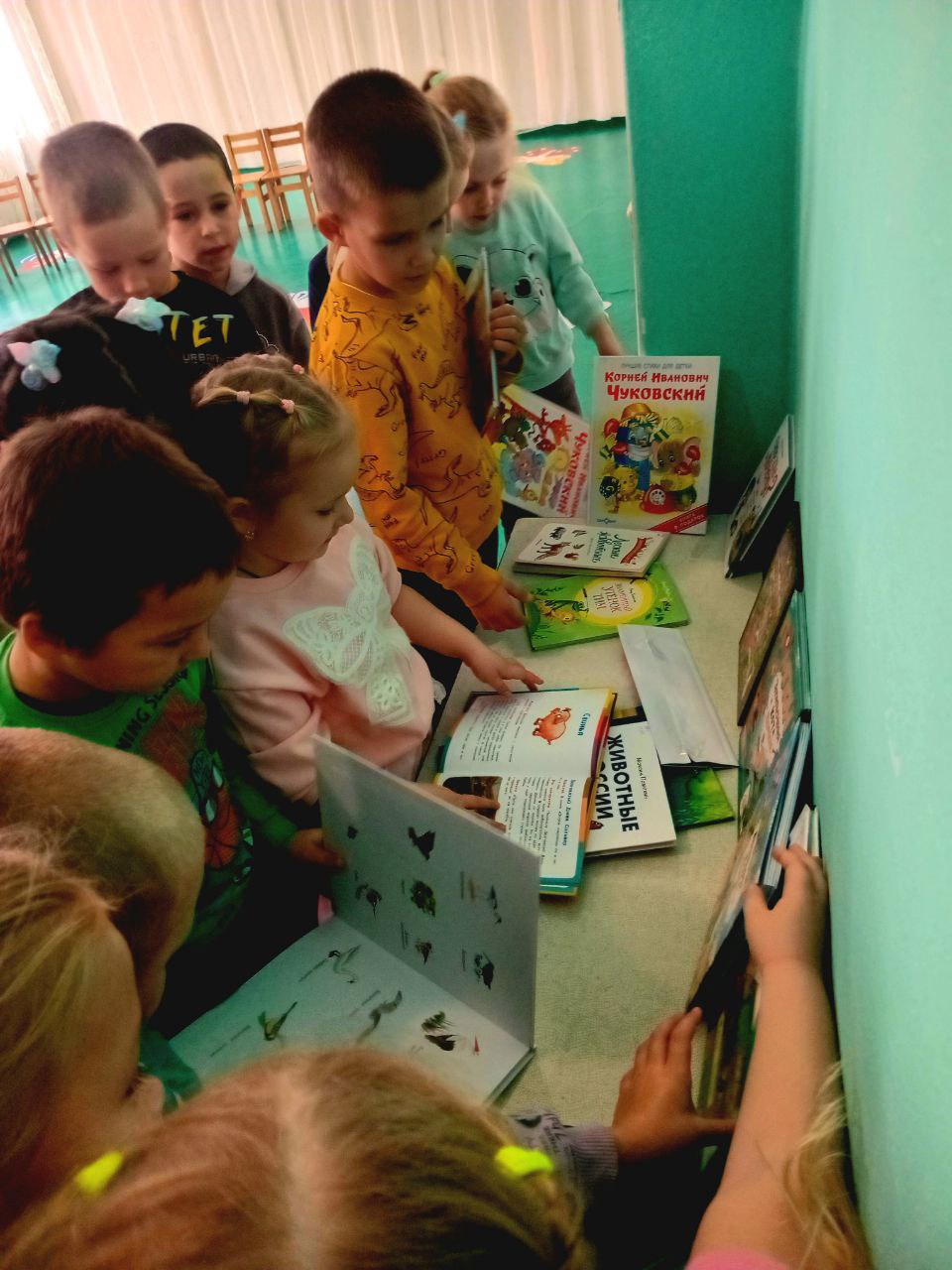 12 ноября 2025 года Нижнесерогозская центральная районная библиотека организовала в Нижнесерогозском детском саду № 1 увлекательное мероприятие, посвящённое Дню синички 12 ноября 2025 года Нижнесерогозская центральная районная библиотека организовала в Нижнесерогозском детском саду № 1 увлекательное мероприятие, посвящённое Дню синички