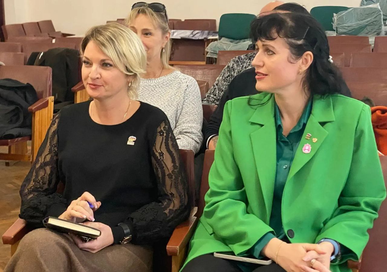 Первый заместитель секретаря Херсонского регионального отделения «Единой России» Павел Тропкин принял участие в собрании фракции партии в Скадовском Совете депутатов Первый заместитель секретаря Херсонского регионального отделения «Единой России» Павел Тропкин принял участие в собрании фракции партии в Скадовском Совете депутатов