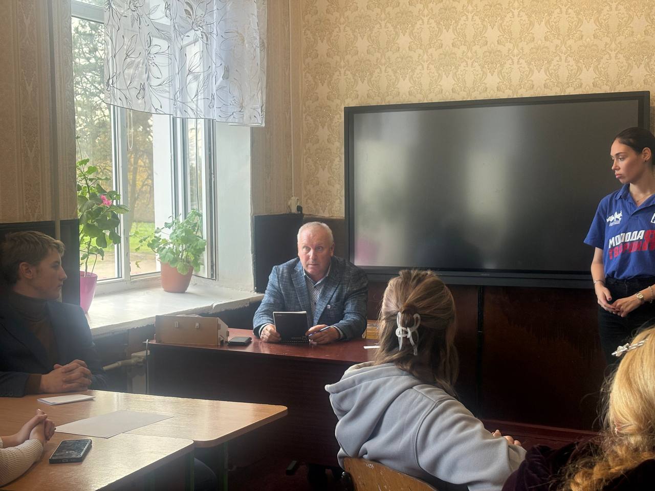 Молодая Гвардия Единой России Голопристанского округа провела мероприятие для молодежного парламента Молодая Гвардия Единой России Голопристанского округа провела мероприятие для молодежного парламента