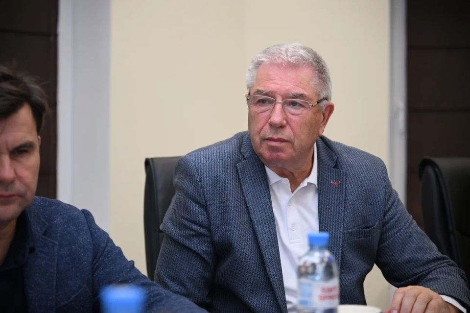 Владимир Сальдо: Провёл совещание с заместителями председателя областного Правительства Владимир Сальдо: Провёл совещание с заместителями председателя областного Правительства