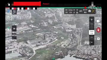 Енот из Херсона: Херсон. Удар артиллерии 18 ОА ГВ "Днепр" по выявленному складу МС противника на правом берегу