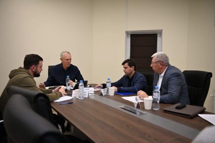 Владимир Сальдо провел совещание с заместителями председателя областного Правительства