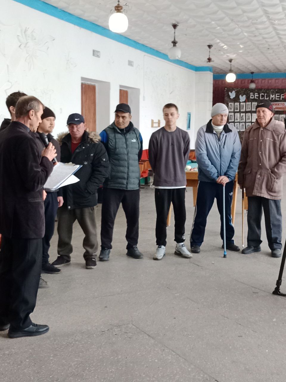 13 ноября в Нижнеторгаивском Доме культуры прошёл турнир по бильярду "Золотой кий" 13 ноября в Нижнеторгаивском Доме культуры прошёл турнир по бильярду "Золотой кий"