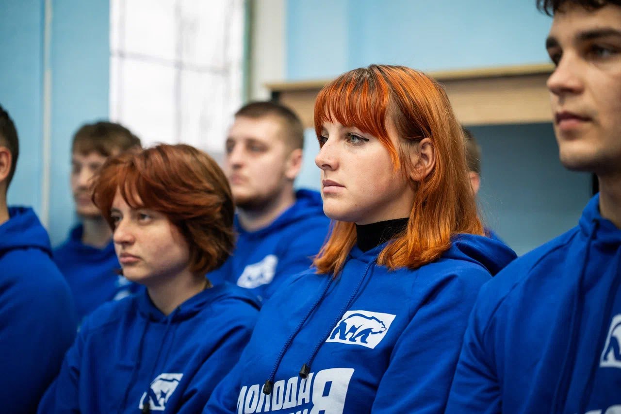 Владимир Сальдо: Встретился с активом «Молодой Гвардии» перед празднованием 20-летия движения Владимир Сальдо: Встретился с активом «Молодой Гвардии» перед празднованием 20-летия движения