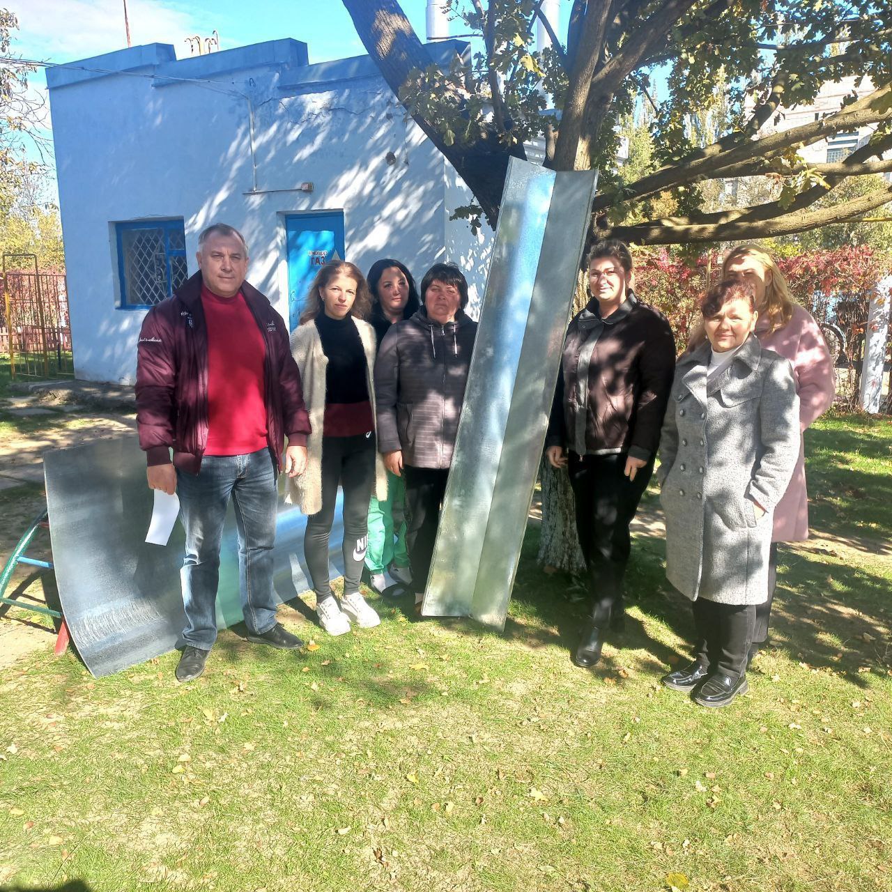 Депутат Виталий Сметанин оказал помощь в решении проблемы ремонта крыши детского сада "Сказка"