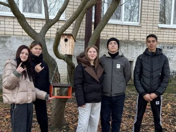 В Костогрызовском сельском клубе прошла экологическая акция «Покормите птиц»