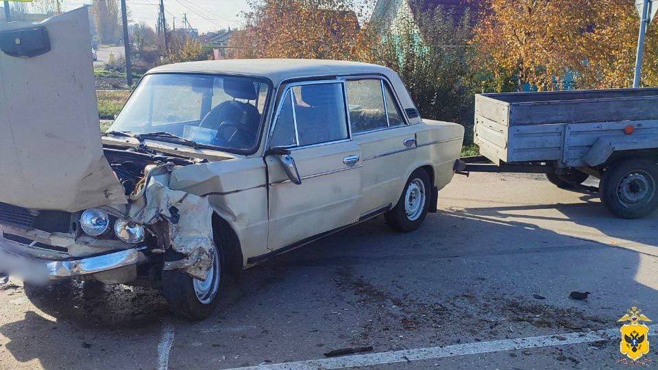 Полицейские устанавливают обстоятельства ДТП в г. Скадовске