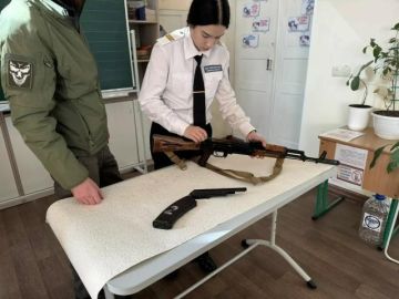 В Скадовске прошёл урок мужества для кадетов полицейского класса