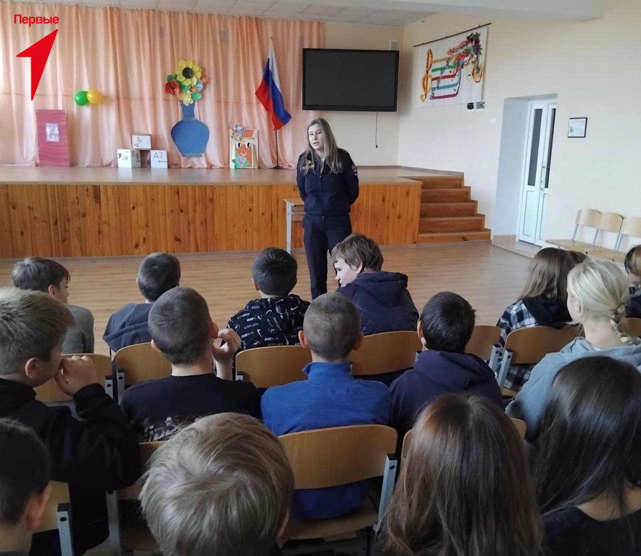 В Лазурненской школе прошла профилактическая встреча в рамках акции «Чистое поколение — 2025» В Лазурненской школе прошла профилактическая встреча в рамках акции «Чистое поколение — 2025»