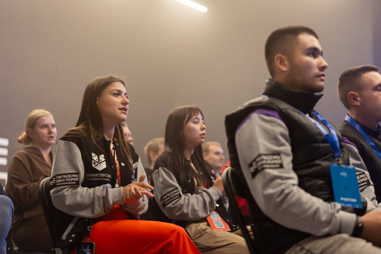 Мне посчастливилось стать частью этого невероятного события — форума «Будь с нами», где собралась активная и целеустремлённая молодёжь региона Мне посчастливилось стать частью этого невероятного события — форума «Будь с нами», где собралась активная и целеустремлённая молодёжь региона