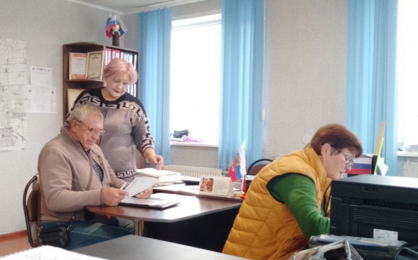 Начальник Федоровского территориального отдела Любовь Мороз провела очередной прием граждан Начальник Федоровского территориального отдела Любовь Мороз провела очередной прием граждан