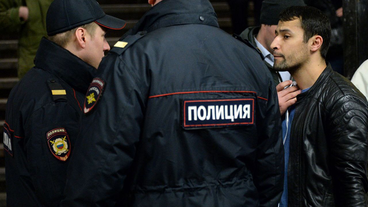 В Геническе мигрантов привлекли к ответственности за нарушение миграционного режима