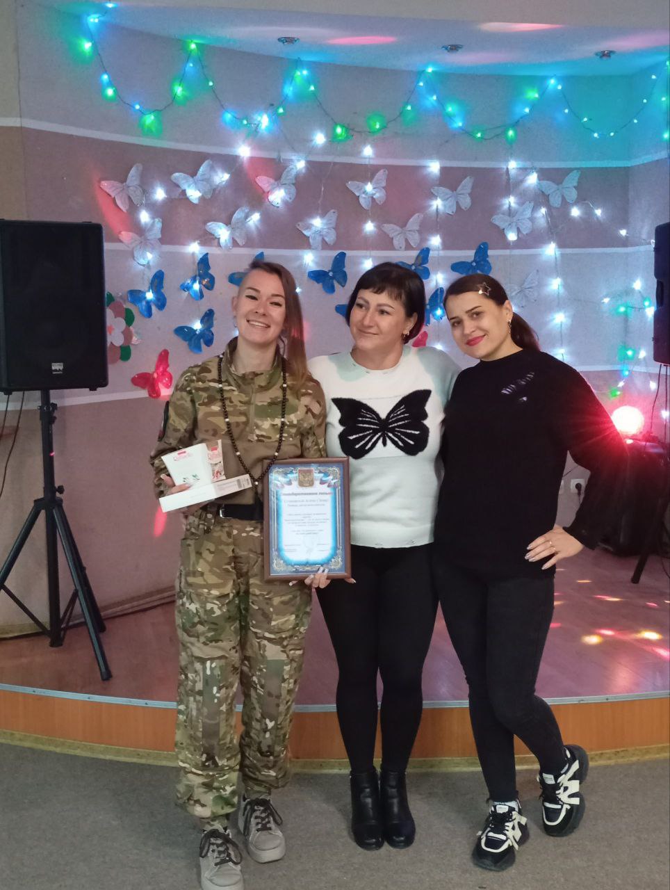 «Я-леди»: В Алексеевке прошел урок красоты и стиля для школьниц «Я-леди»: В Алексеевке прошел урок красоты и стиля для школьниц