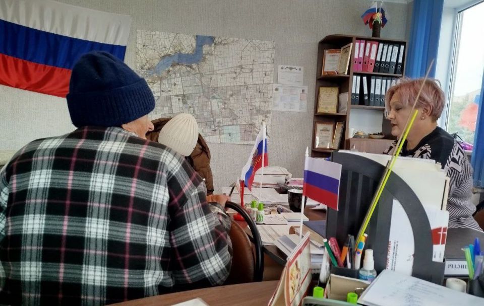 Начальник Федоровского территориального отдела Любовь Мороз провела очередной прием граждан Начальник Федоровского территориального отдела Любовь Мороз провела очередной прием граждан