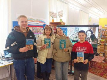 К юбилею известного шотландского писателя в Любимовке поиграли в пиратов