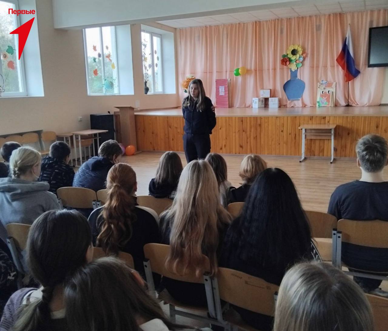 В Лазурненской школе прошла профилактическая встреча в рамках акции «Чистое поколение — 2025» В Лазурненской школе прошла профилактическая встреча в рамках акции «Чистое поколение — 2025»