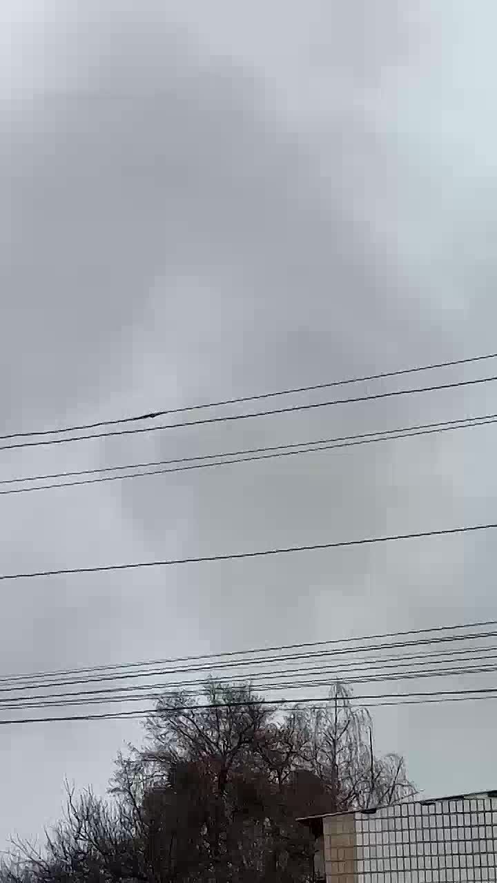 Видео прилета русских "Гераней" по объекту украинской критической инфраструктуры в н.п. Ромны Сумской области