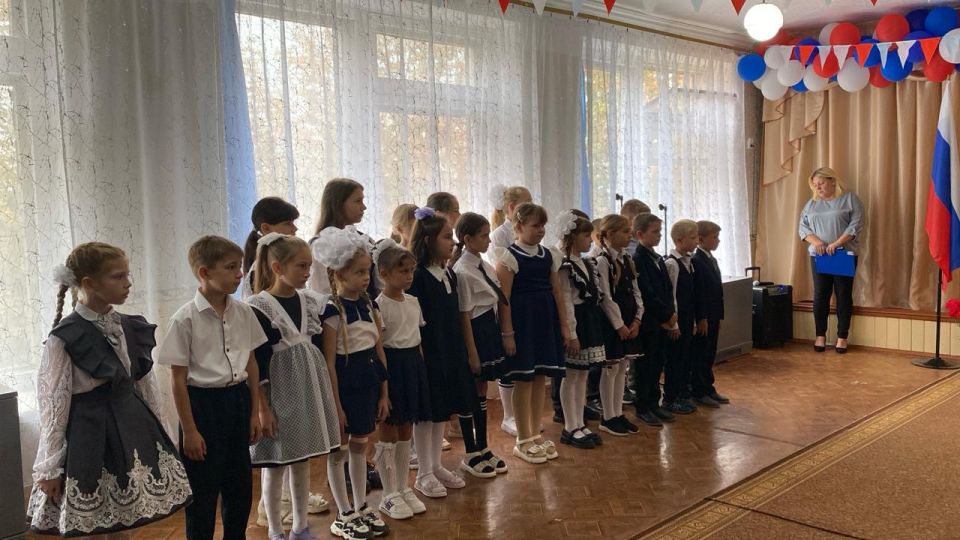 Владимир Сальдо: В Ивановской школе открыли «Парту Героя» — наш земляк Фёдор Резник, Герой Советского Союза, вернулся в класс Владимир Сальдо: В Ивановской школе открыли «Парту Героя» — наш земляк Фёдор Резник, Герой Советского Союза, вернулся в класс