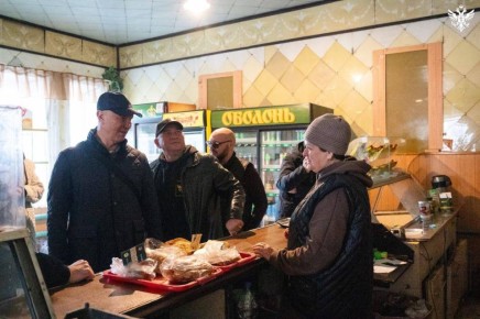 Владимир Сальдо посетил прифронтовую Горностаевку