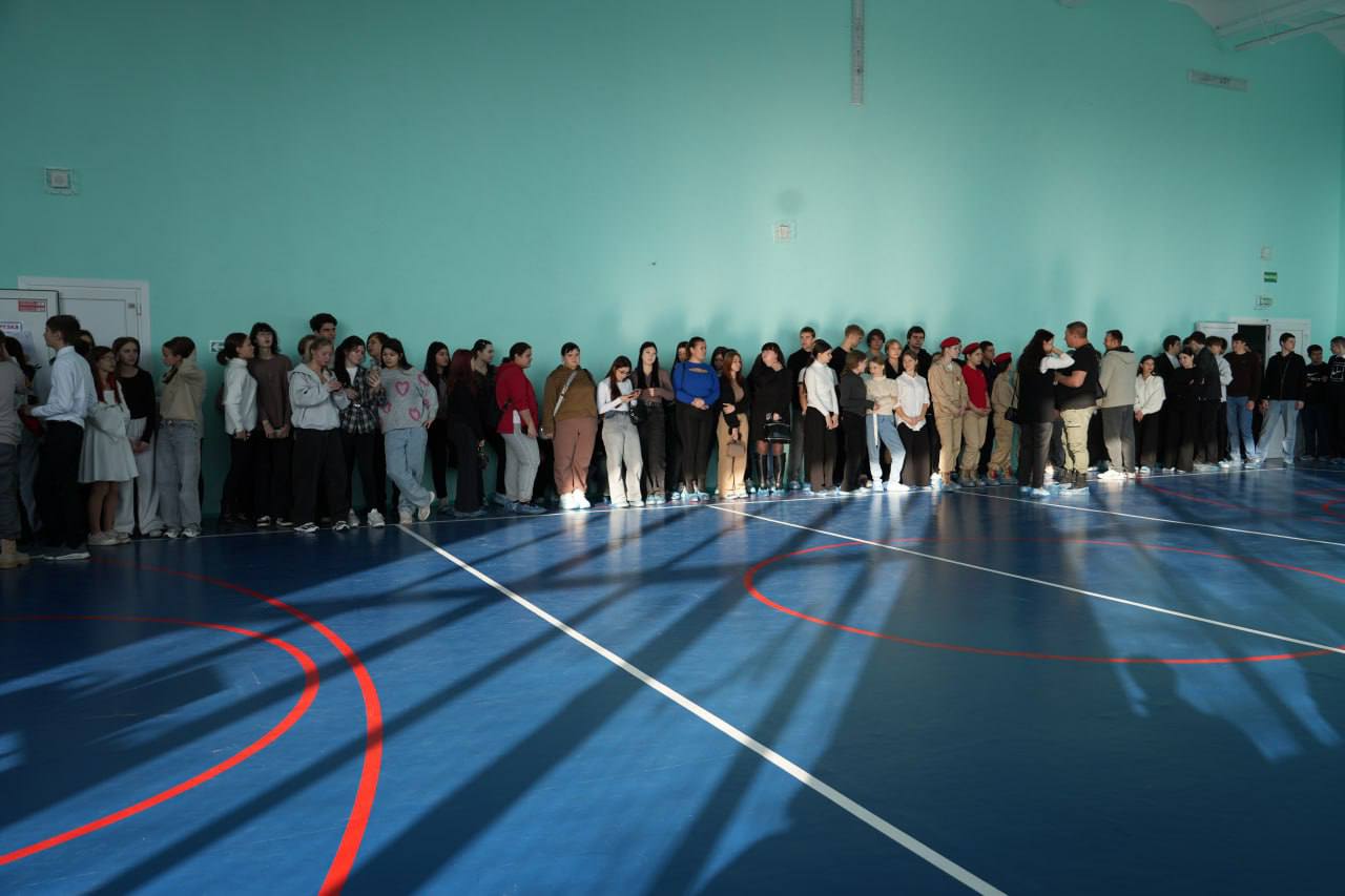 В Геническе отметили Всероссийский День призывника В Геническе отметили Всероссийский День призывника