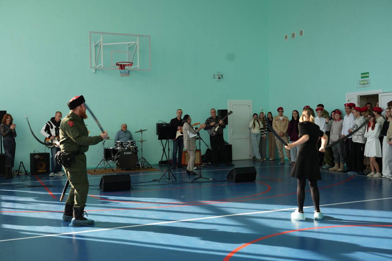 В Геническе отметили Всероссийский День призывника В Геническе отметили Всероссийский День призывника