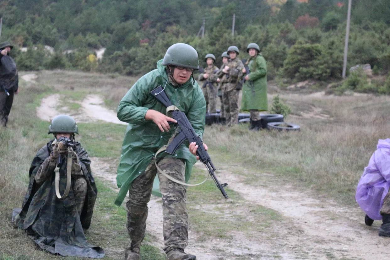 Успехи в инженерной подготовке на сборах «ШТОРМ-КРЫМ 2025» Успехи в инженерной подготовке на сборах «ШТОРМ-КРЫМ 2025»