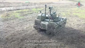 Военнослужащие 47-й танковой дивизии группировки войск «Запад» научились управлять новыми многофункциональными роботизированными комплексами «Курьер» на полигоне в тыловом районе зоны СВО