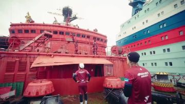 Волейбол на атомном ледоколе? Только так!