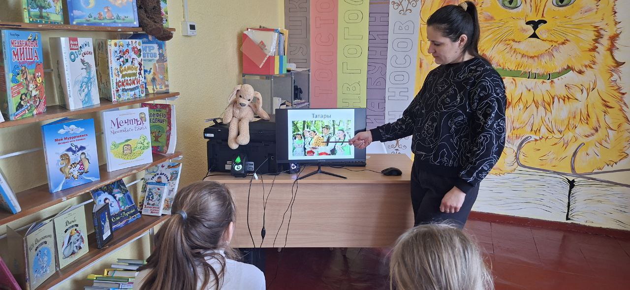 Информационный час «Мы разные, но мы классные»