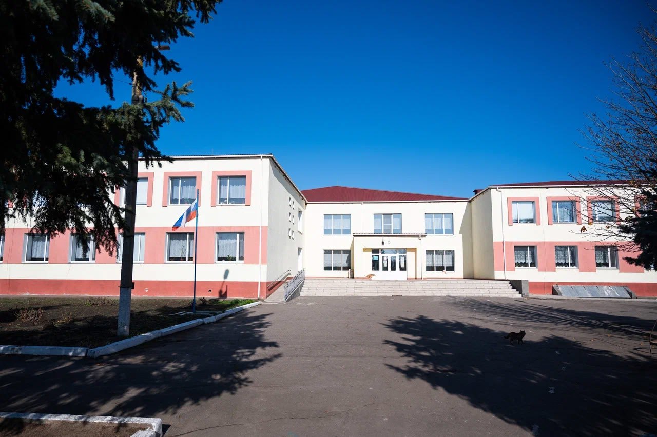 Владимир Сальдо: Побывал в Константиновской школе Горностаевского района Владимир Сальдо: Побывал в Константиновской школе Горностаевского района