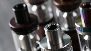 Более 20 регионов России выразили готовность ввести запрет на продажу вейпов