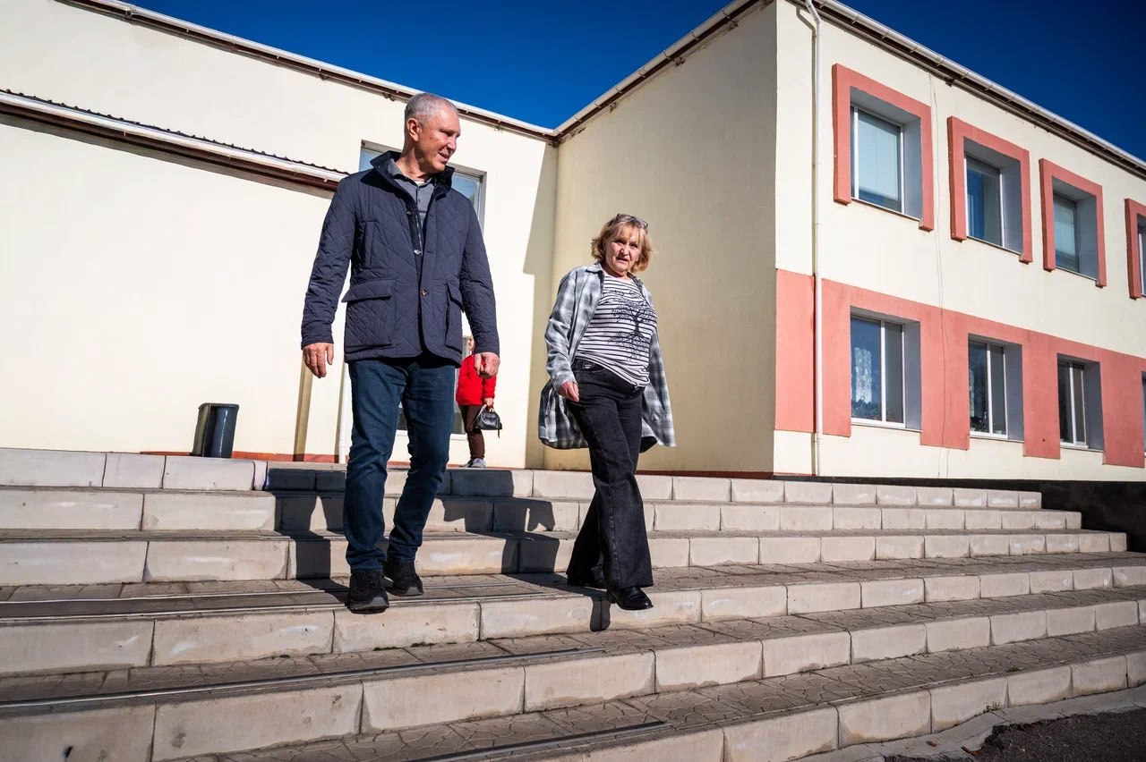 Владимир Сальдо: Побывал в Константиновской школе Горностаевского района Владимир Сальдо: Побывал в Константиновской школе Горностаевского района