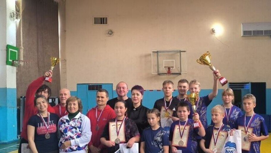 В Геническе состоялся теннисный турнир на Кубок главы муниципалитета