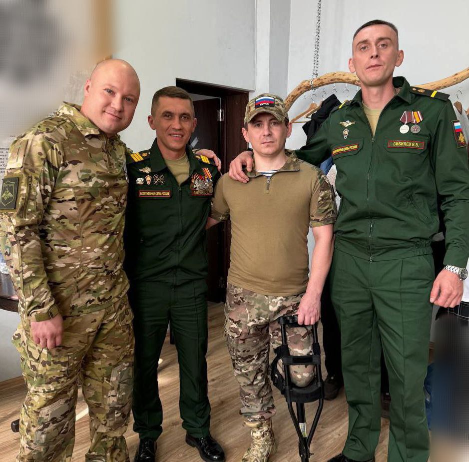 БРАТ ЗА БРАТА: ТИХИЙ И ШКИПЕР БРАТ ЗА БРАТА: ТИХИЙ И ШКИПЕР