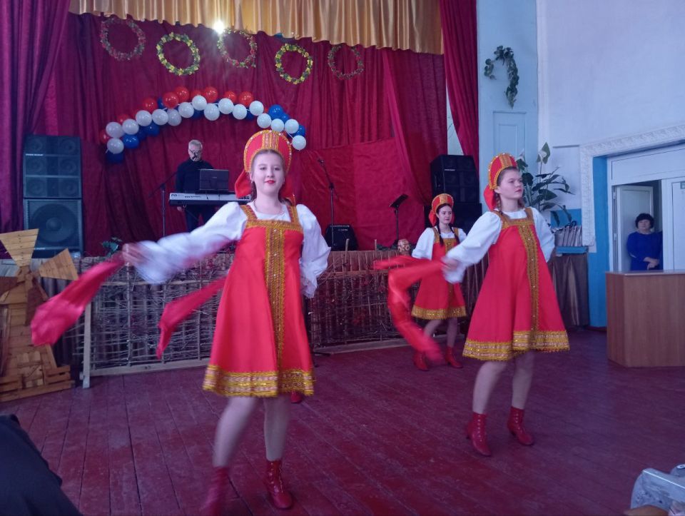 Ко Дню села Черноморовка прошел праздничный концерт Ко Дню села Черноморовка прошел праздничный концерт