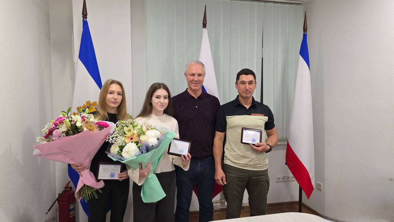 Губернатор Херсонской области сегодня вручил награды спортсменам и тренерам-конникам — за вклад в развитие конного спорта, работу с молодёжью и продвижение здорового образа жизни