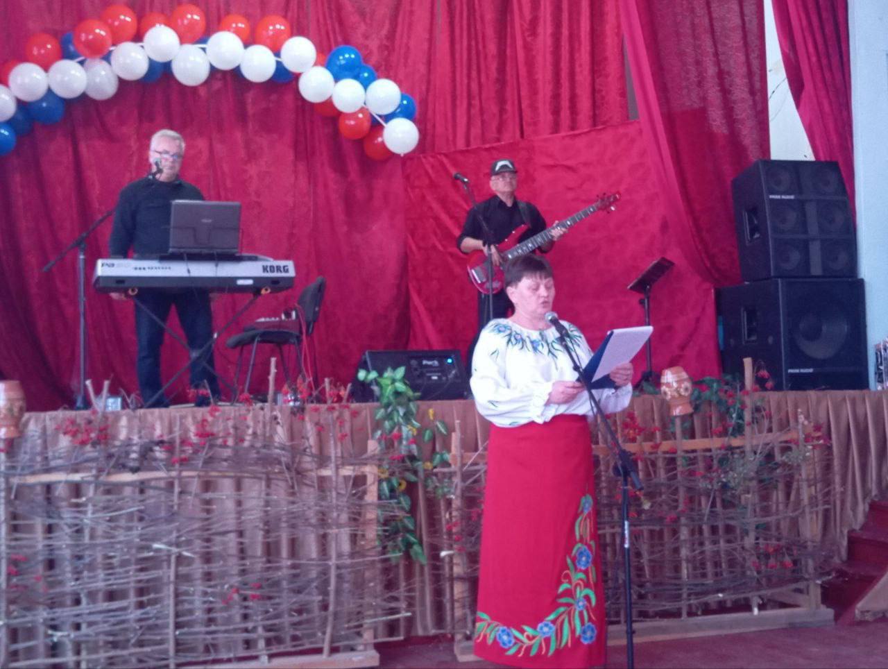 В Черноморовке, что в Каховском округе, День села отметили ярким концертом В Черноморовке, что в Каховском округе, День села отметили ярким концертом