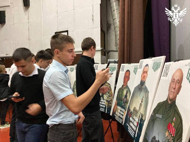 В Херсонской области открыли интерактивную выставку о защитниках Отечества В Херсонской области открыли интерактивную выставку о защитниках Отечества