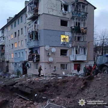 Балаклея после прилета.... Лет пятнадцать как-то проезжали этот город. Сколько же сил понадобится, средств, чтобы все это восстановить на всех территориях, где прошли боевые действия