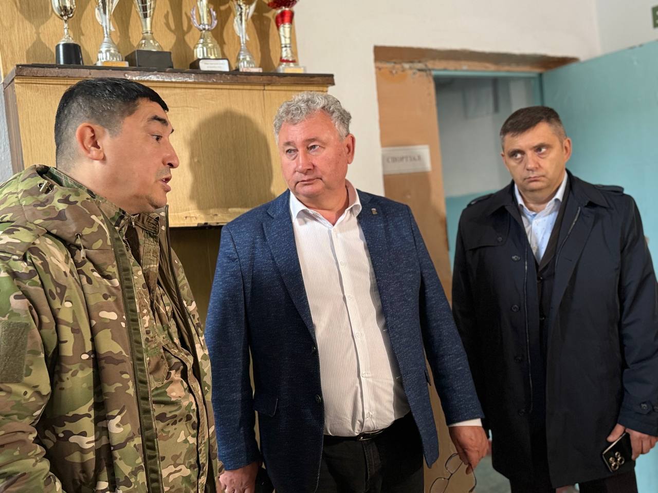 Энвер Абдураимов: Встретился с участниками проекта Единой России «Киносреда» и провел урок мужества для школьников Александровки