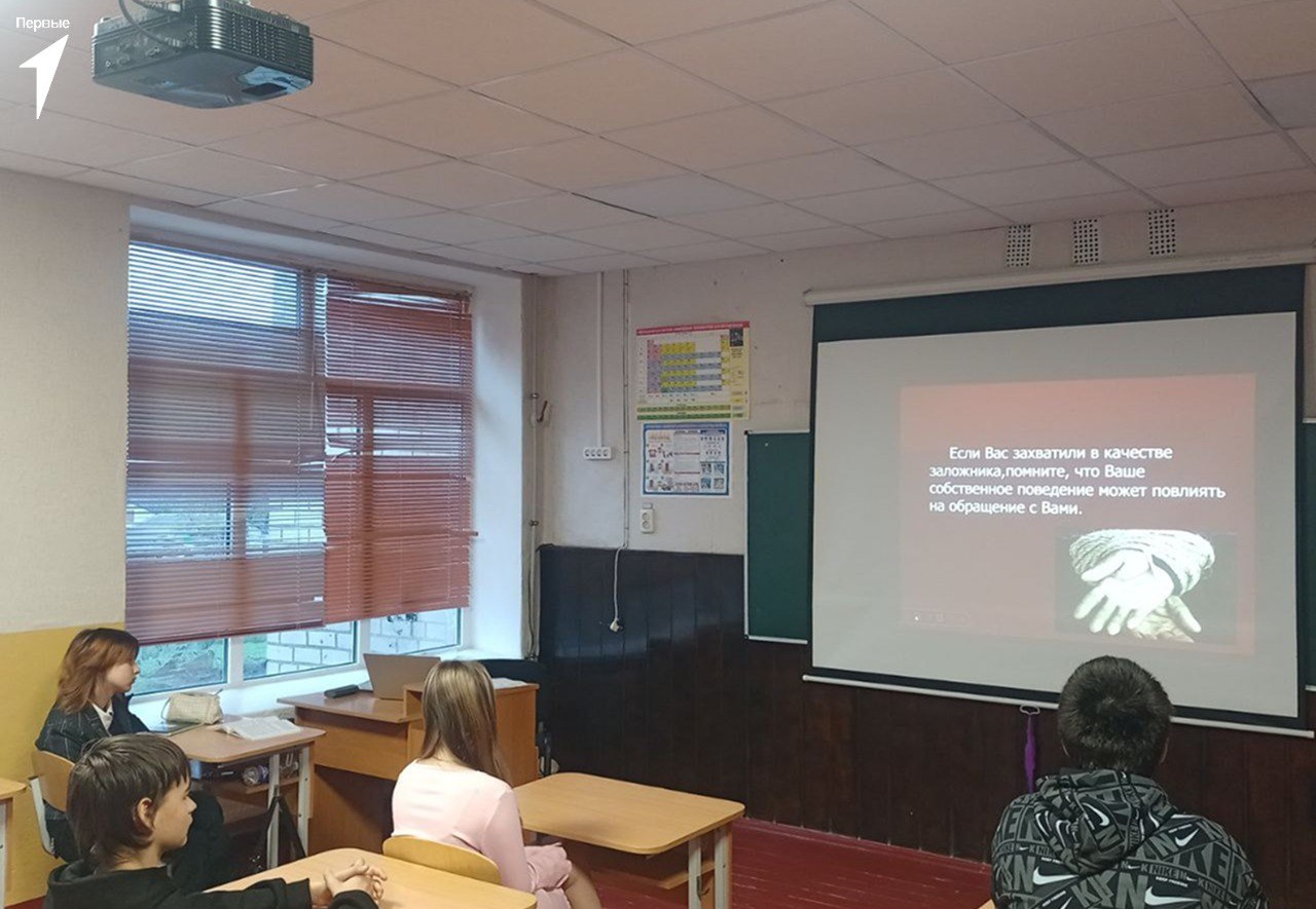 Первым рассказали о правилах поведения в условиях чрезвычайных ситуаций Первым рассказали о правилах поведения в условиях чрезвычайных ситуаций