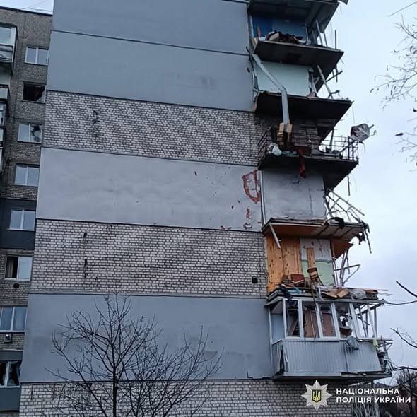 Балаклея после прилета.... Лет пятнадцать как-то проезжали этот город. Сколько же сил понадобится, средств, чтобы все это восстановить на всех территориях, где прошли боевые действия Балаклея после прилета.... Лет пятнадцать как-то проезжали этот город. Сколько же сил понадобится, средств, чтобы все это восстановить на всех территориях, где прошли боевые действия