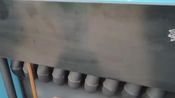 В Скадовской школе №1 специалисты из Кабардино-Балкарии восстановили работу системы теплоснабжения